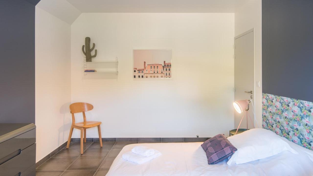 Plein Sud Avec Jacuzzi Privatif Et Parking Prive Apartment Sarlat-la-Canéda Exterior photo